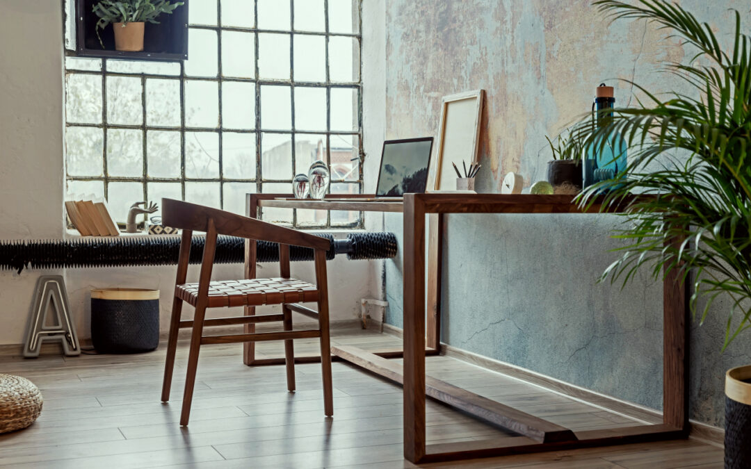 Biuro w domu czy dom w biurze? Jak stworzyć funkcjonalną przestrzeń do pracy na 20 metrach kwadratowych